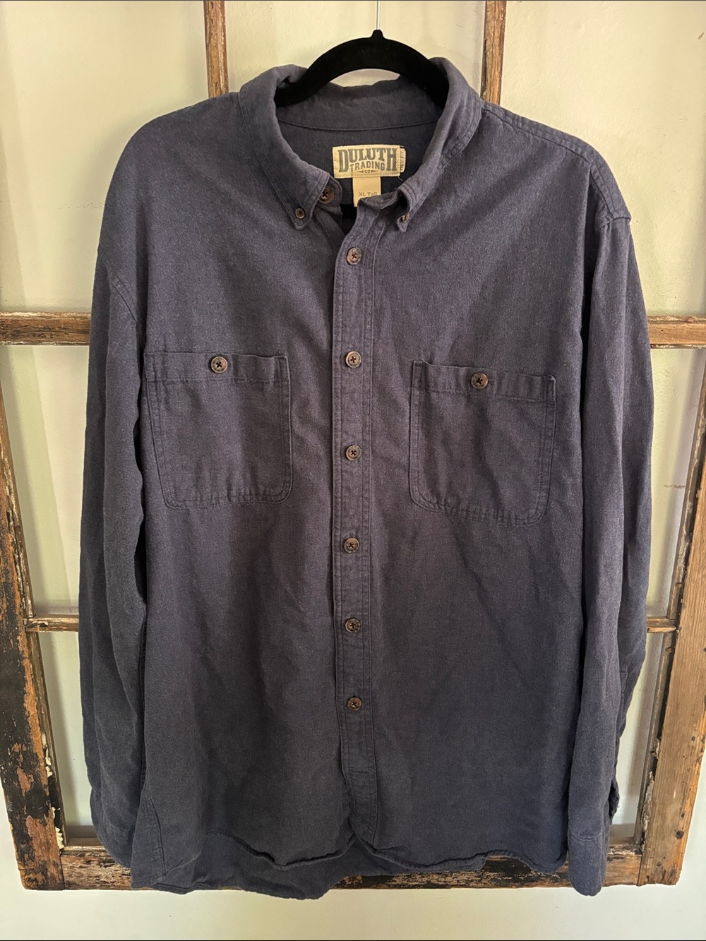 Duluth Trading Company men’s button down shirt